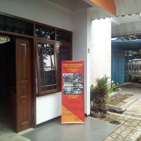 Simply Homy Guest House Pasteur Bandung Buitenkant foto