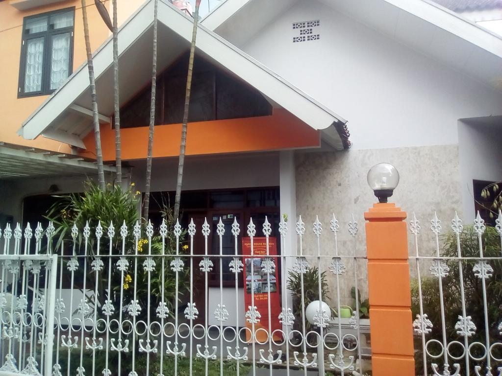 Simply Homy Guest House Pasteur Bandung Buitenkant foto