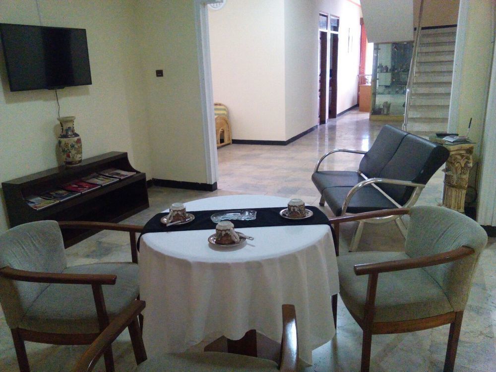 Simply Homy Guest House Pasteur Bandung Buitenkant foto