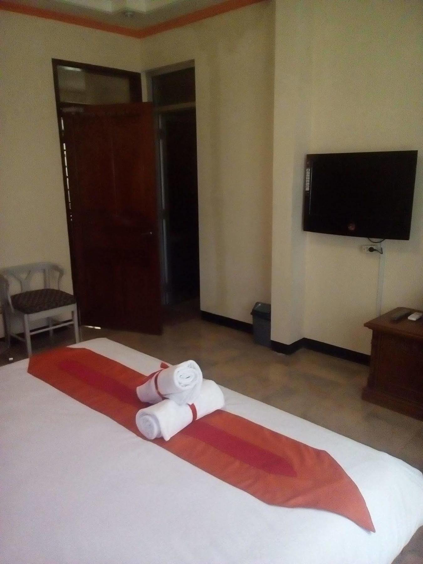 Simply Homy Guest House Pasteur Bandung Buitenkant foto